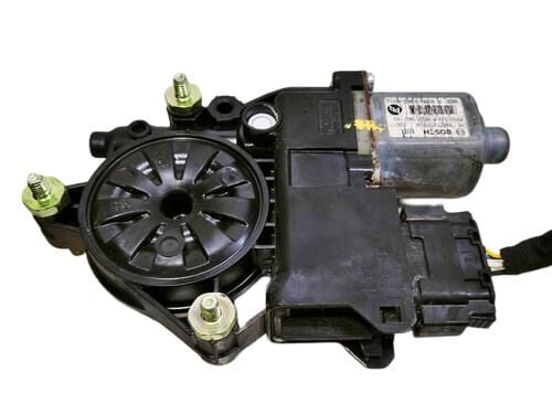 82450H8010 Mobis Kia Stonic Sol Ön Cam Motoru 2017-23