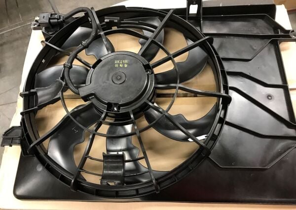253802S550 Oem Hyundai İX35 Radyatör Fanı Komple 2010-15