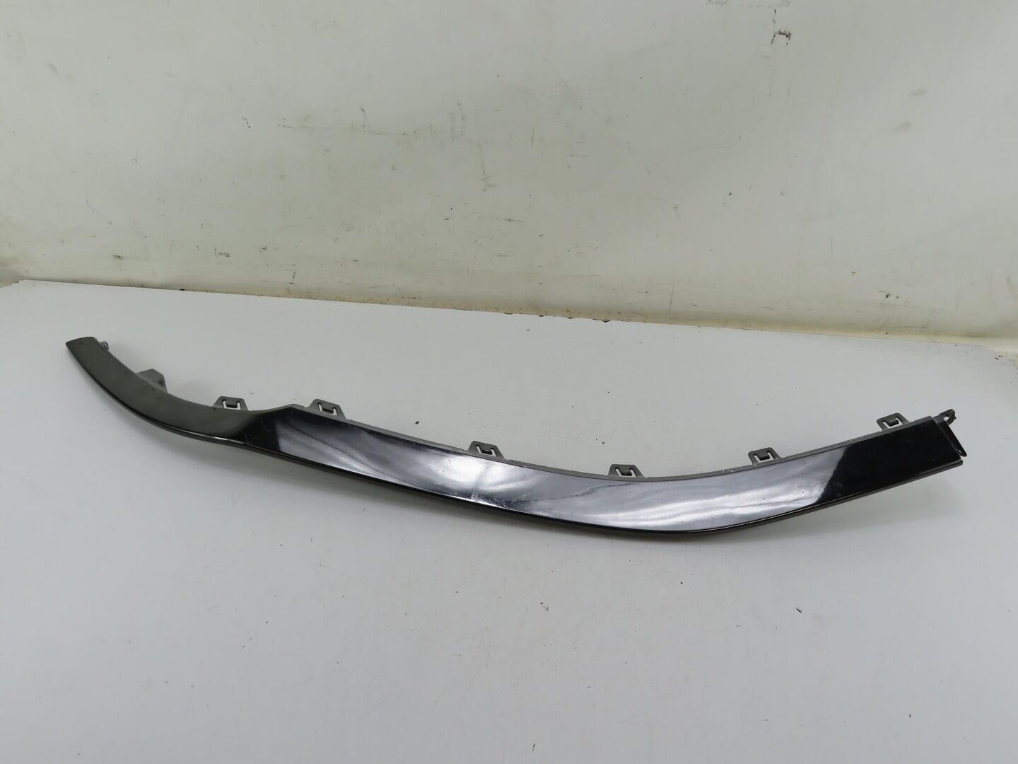 Hyundai Tucson 2021 Ön Tampon Bandı Sağ Crom İthal.86596-N7010