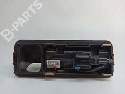 Kia Stonic 2016-20 Arka Bagaj Düğme Mobis.81260h8410