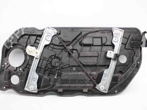 82471A272700 Mobis Kia Ceed Sol Ön Cam Krikosu 2012-18