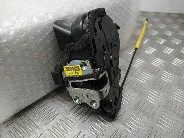 81310H8040 Mobis Kia Rio Sol Ön Kapı Kilidi 2017-21
