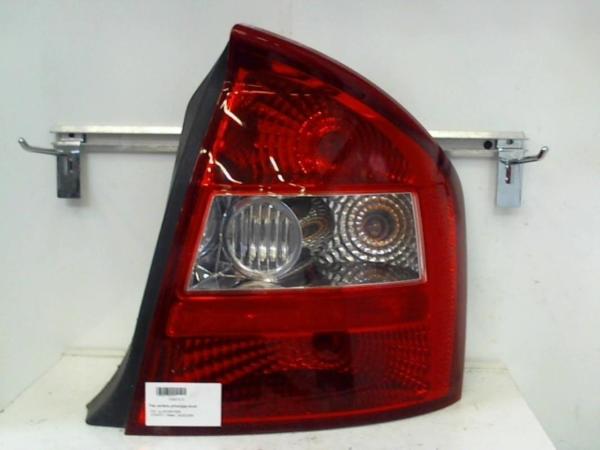 Kia Cerato 04-07 4 Kapı Sağ Stop Lambası İthal