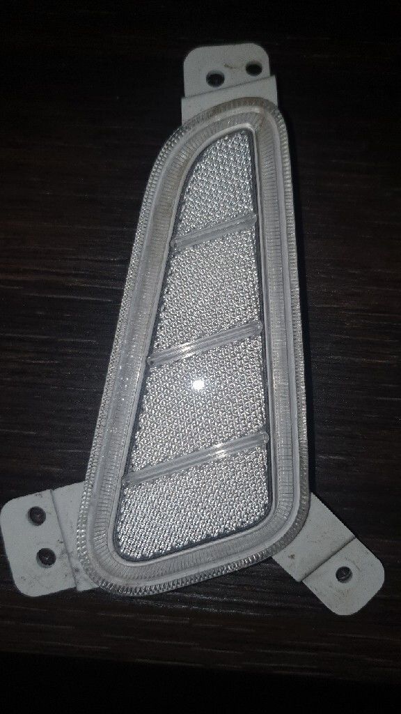 Hyundai Kona Sol çamurluk Sinyali İthal 92407-J9210