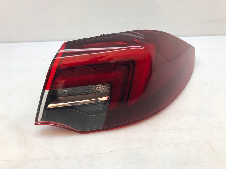 Opel İnsignia B 2017- Sağ Dış Stop Ledli İthal.39125832