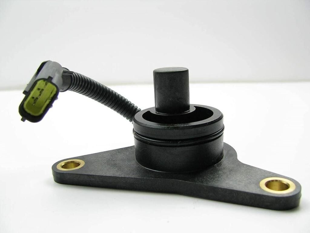 0k0131813X  İthal Kia Sephia Faz Sensörü