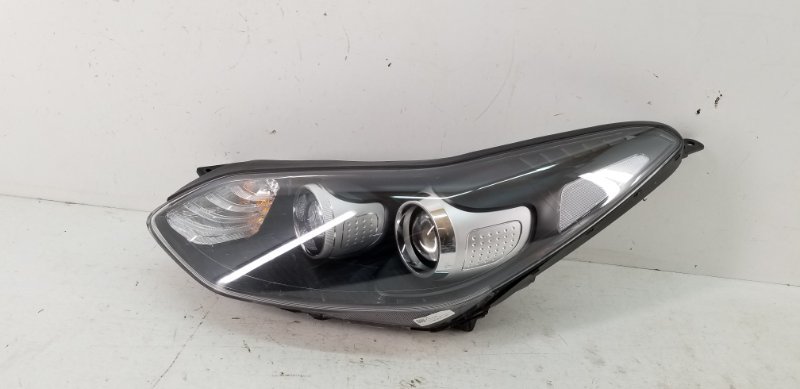 Kia Sportage 1.6 Bnz 2011 Sol Far 92101F1010